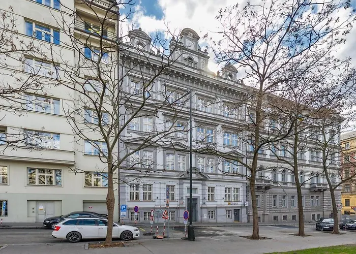 2br - 1 - Elevator - Self Check-in Daire Prag