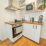 Apartment 2br - 1 - Elevator - Self Check-in Prague