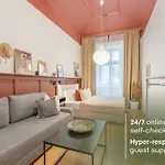 2br - 1 - Elevator - Self Check-in Apartment