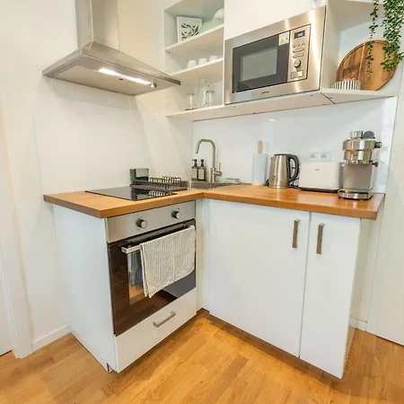 Apartamento Homely I 38m2 I Elevator I Self Check-in Praga